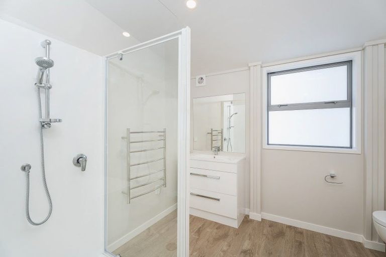 Photo of property in 8 Ngaroma Crescent, Whitianga, 3510