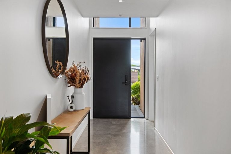 Photo of property in 21 Karere Avenue, Marshland, Christchurch, 8083