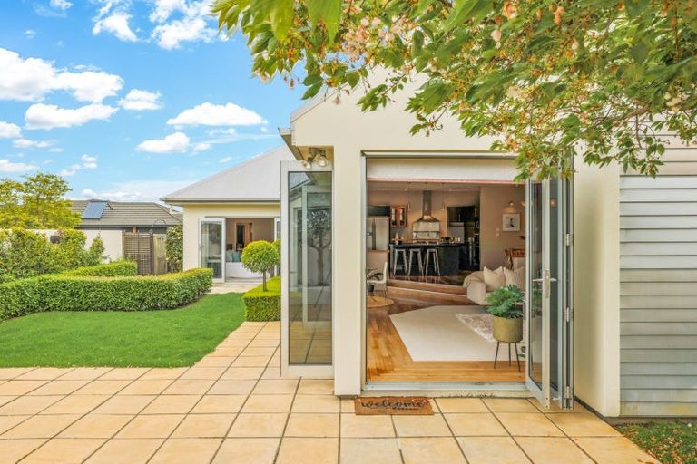 Photo of property in 24 Crombie Green, Northwood, Christchurch, 8051