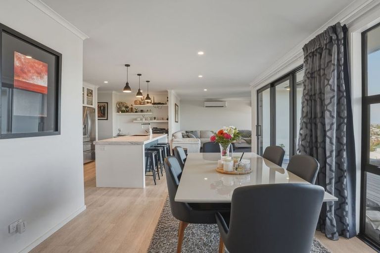 Photo of property in 36 Mcneil Street, Balclutha, 9230