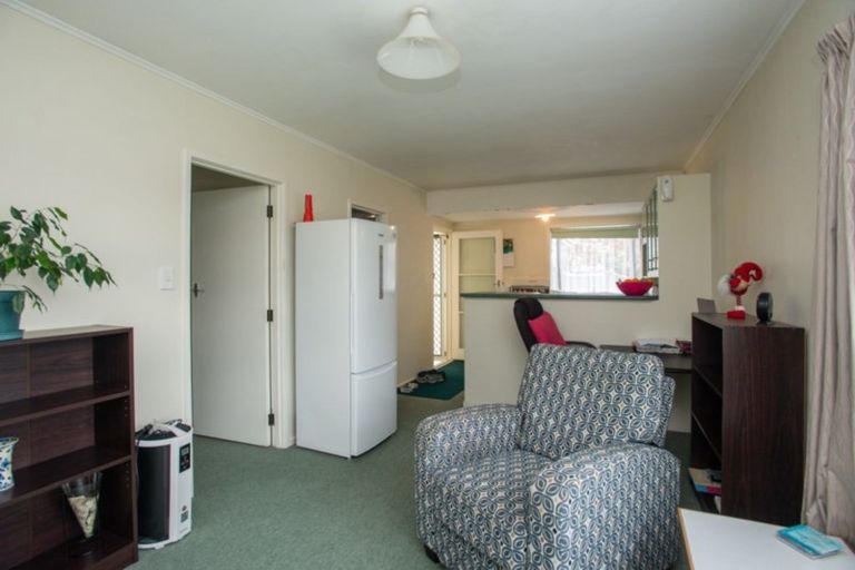 Photo of property in 1/64 Gloucester Street, Greenmeadows, Napier, 4112