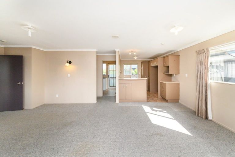 Photo of property in 44 Kaimanawa Street, Kelvin Grove, Palmerston North, 4414