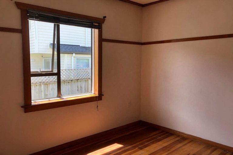 Photo of property in 25 Busby Street, Blockhouse Bay, Auckland, 0600