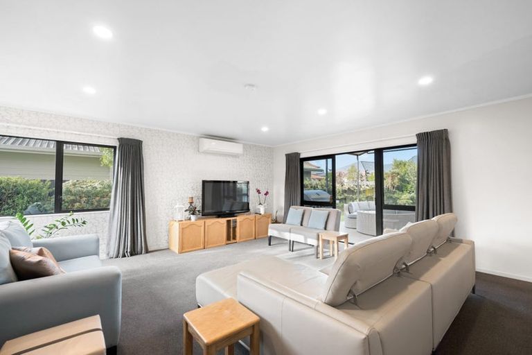 Photo of property in 11 Willowfield Place, Pukete, Hamilton, 3200