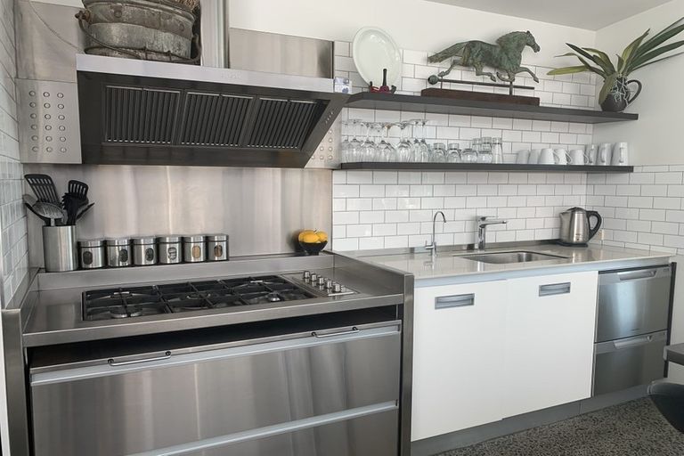 Photo of property in Bayview Apartments, 4/362 Lake Terrace, Two Mile Bay, Taupo, 3330