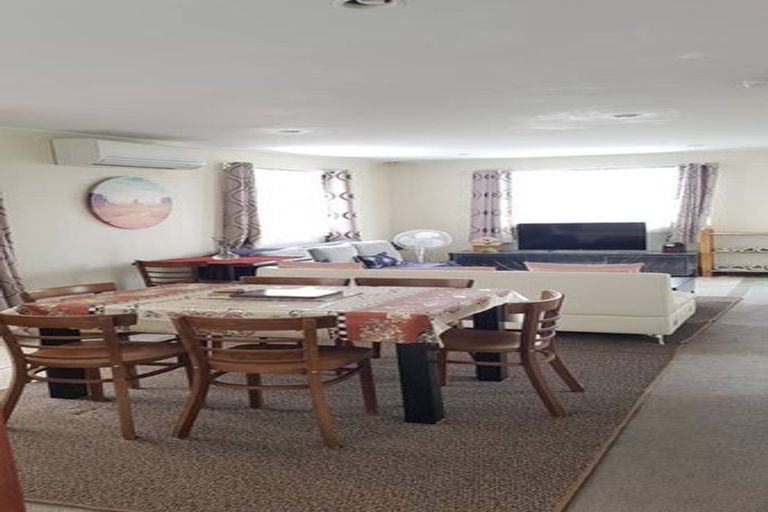 Photo of property in 12 Janese Place, Weymouth, Auckland, 2103