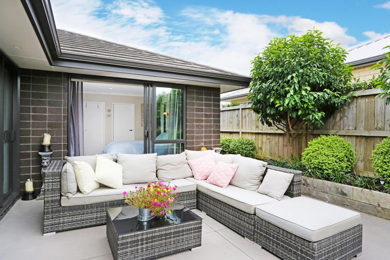 Photo of property in 2 Mirabell Place, Patumahoe, Pukekohe, 2679