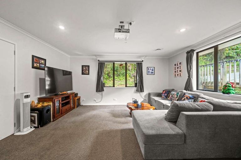 Photo of property in 296 Forest Hill Road, Waiatarua, Auckland, 0612