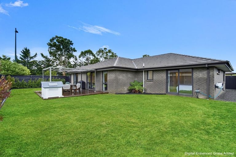 Photo of property in 128 Broadlands Drive, Rolleston, 7615