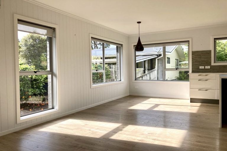Photo of property in 395 Main Road, Huapai, Kumeu, 0810