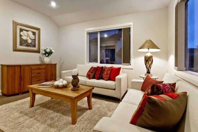 Photo of property in 678a East Coast Road, Pinehill, Auckland, 0630