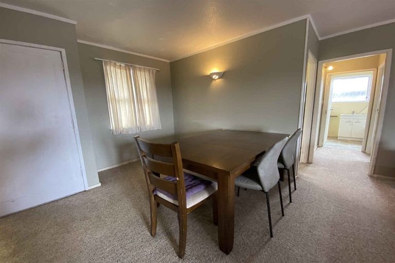 Photo of property in 71 Seaview Road, Glenfield, Auckland, 0629