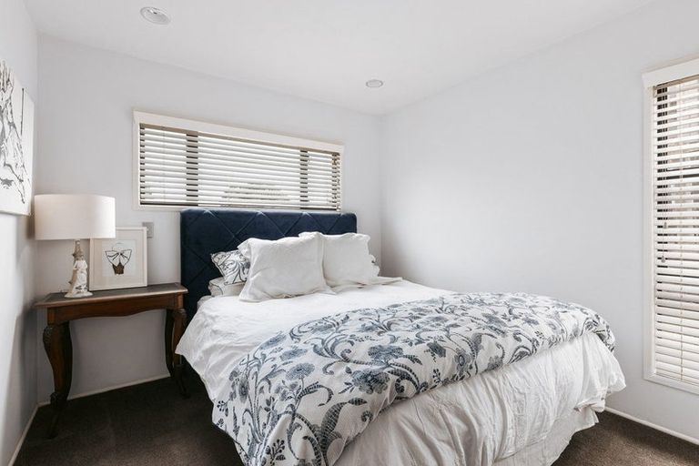 Photo of property in 21a Sunbrae Grove, Mount Maunganui, 3116