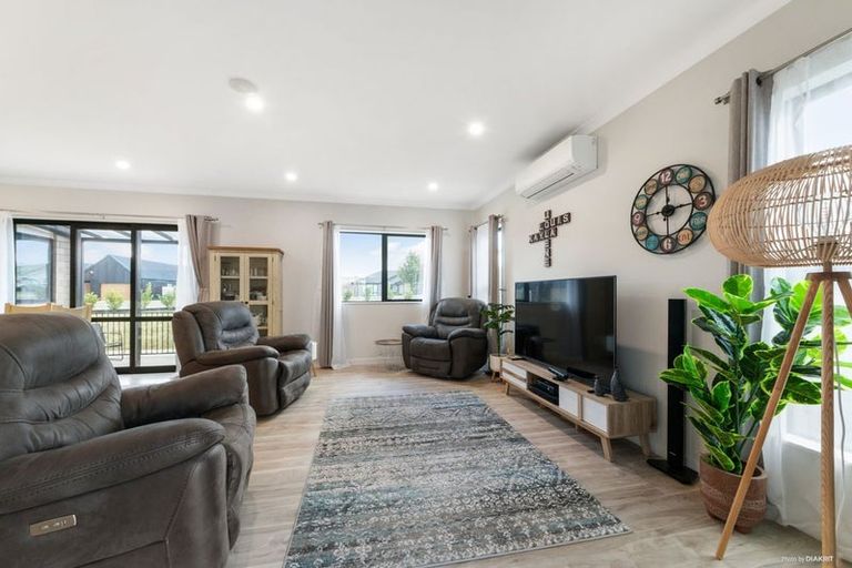 Photo of property in 1 Peacock Place, Pokeno, 2402