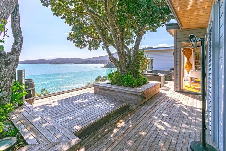 Photo of property in 2999 Long Bay Road, Wyuna Bay, Coromandel, 3581