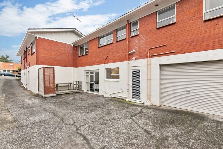Photo of property in 2/10 Bay Road, Saint Heliers, Auckland, 1071