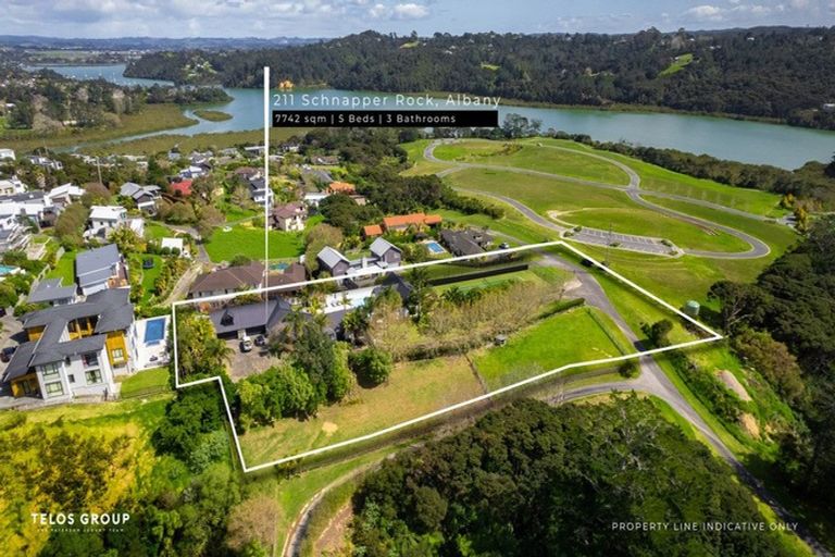 Photo of property in 211 Schnapper Rock Road, Schnapper Rock, Auckland, 0632
