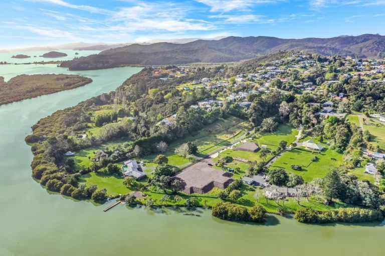 Photo of property in 9 River Palms Lane, Haruru, 0204