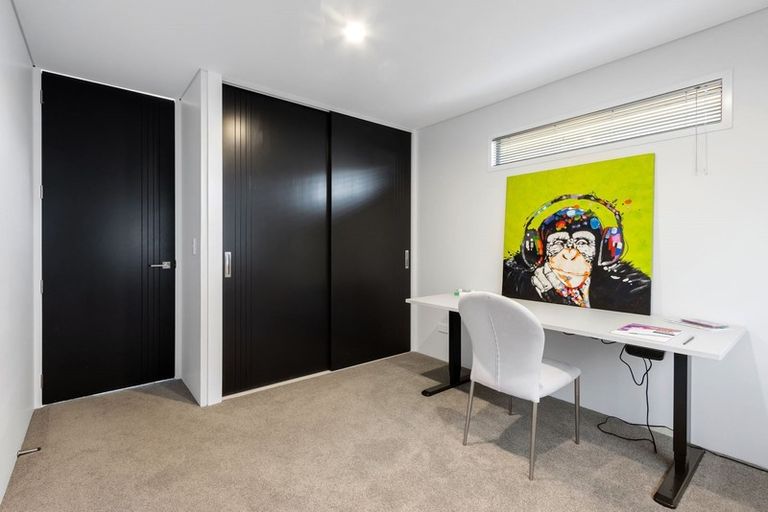 Photo of property in 33 Prestons Park Drive, Marshland, Christchurch, 8083