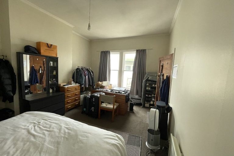 Photo of property in 12a Freeling Street, Island Bay, Wellington, 6023