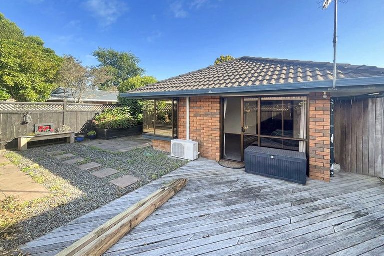 Photo of property in 3 Silverdale Court, Terrace End, Palmerston North, 4410