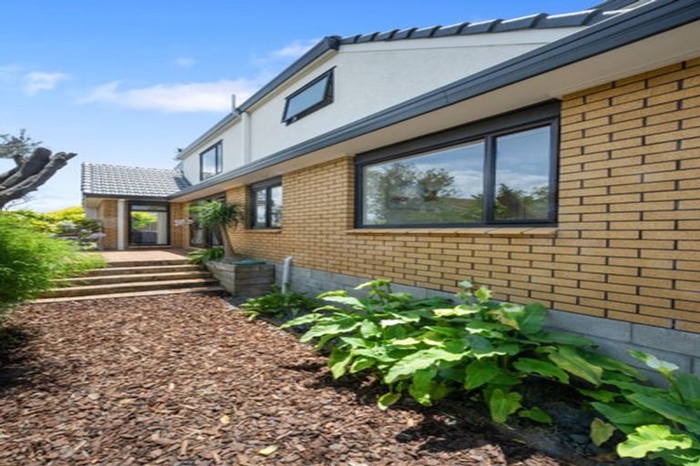 Photo of property in 5/7 Eske Place, Highland Park, Auckland, 2010