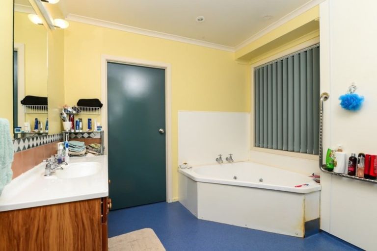 Photo of property in 33 Frederick Drive, Dinsdale, Hamilton, 3204