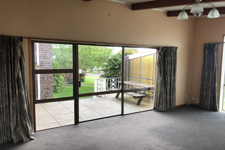 Photo of property in 29 Truby King Street, Merrilands, New Plymouth, 4312