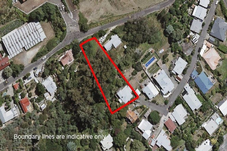 Photo of property in 15 Lawrence Road, Hospital Hill, Napier, 4110
