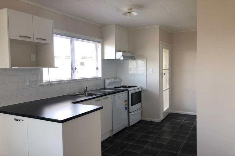 Photo of property in 15 Rochester Street, Tamatea, Napier, 4112