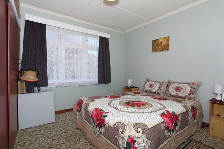 Photo of property in 18 Blackwell Street, Marton, 4710