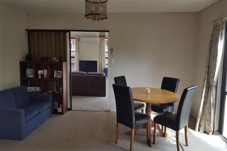 Photo of property in 30 Regency Crescent, Redwood, Christchurch, 8051