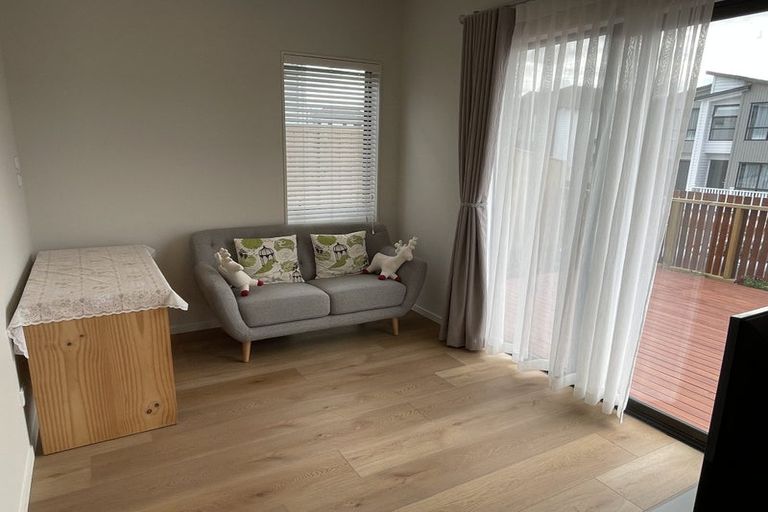 Photo of property in 15 Rapunga Drive, Hobsonville, Auckland, 0616