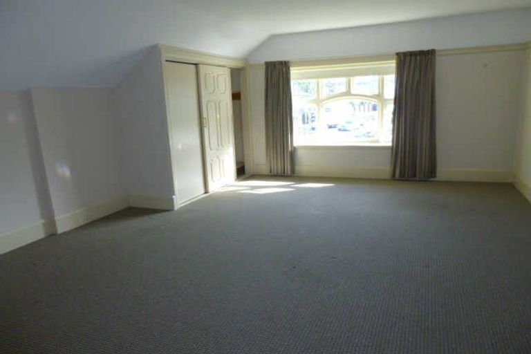 Photo of property in 34 Straven Road, Riccarton, Christchurch, 8011