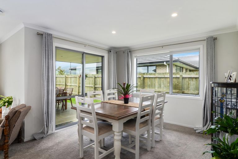 Photo of property in 14 Twain Crescent, Owhata, Rotorua, 3010