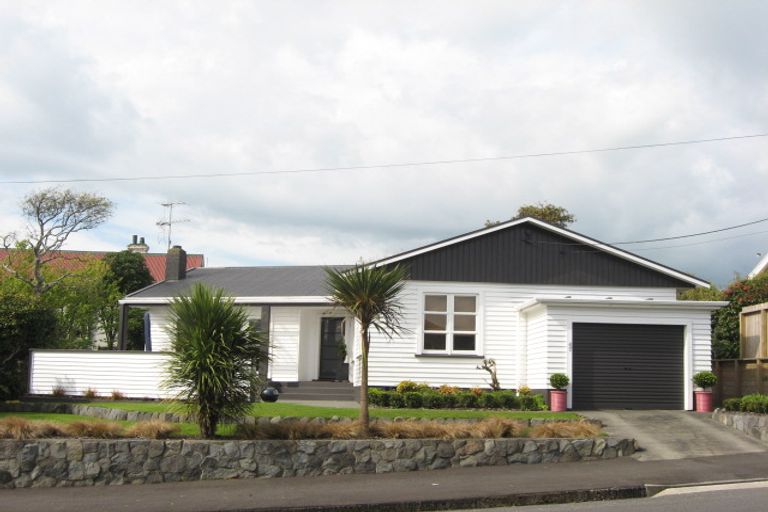 Photo of property in 47 Cutfield Road, New Plymouth, 4310