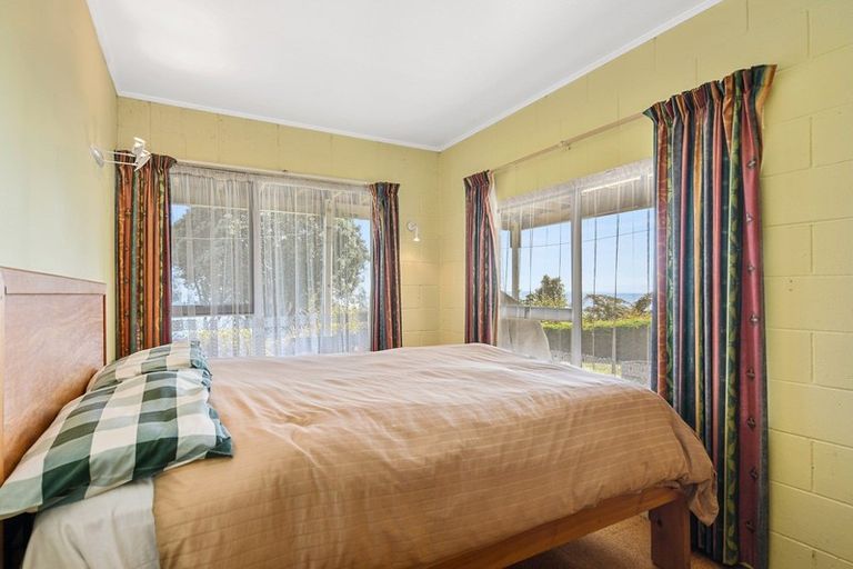 Photo of property in 9 Bydder Terrace, Patons Rock, Takaka, 7182