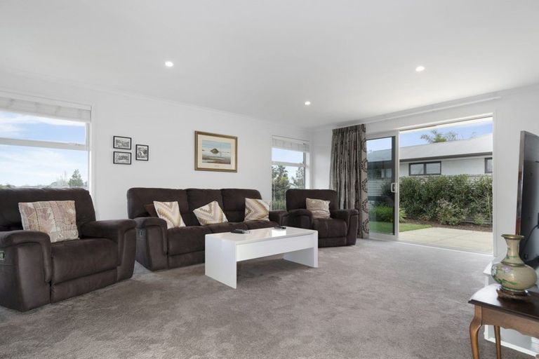 Photo of property in 8c Gane Place, Omokoroa, 3114