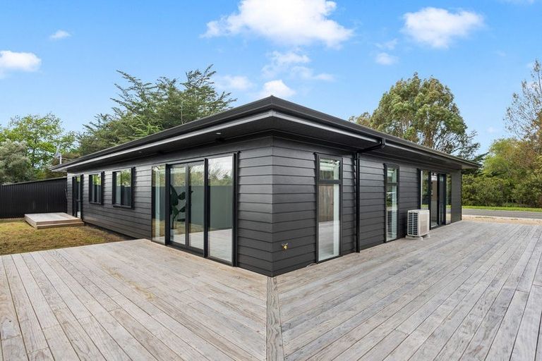 Photo of property in 31 Regent Street, Martinborough, 5711