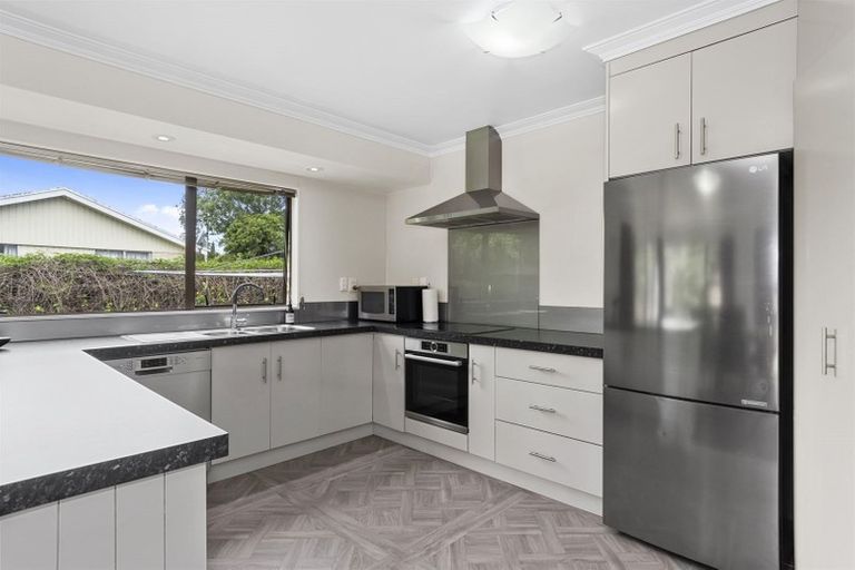 Photo of property in 5 Esmeralda Street, Welcome Bay, Tauranga, 3112