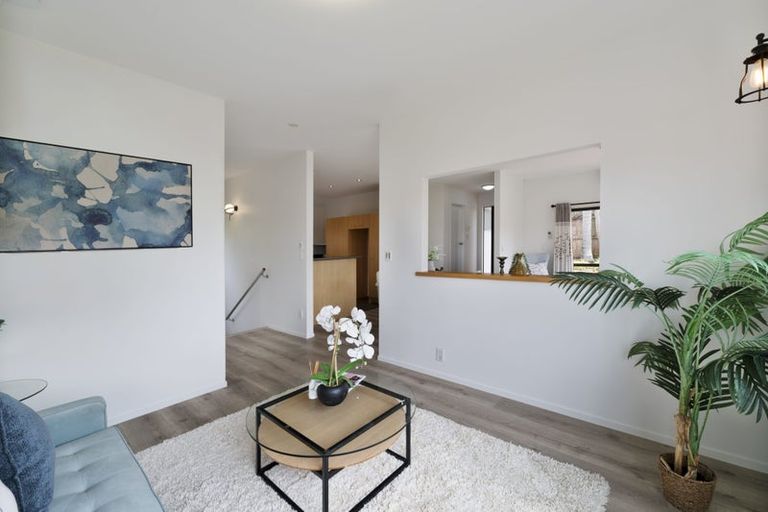 Photo of property in 257 Glengarry Road, Glen Eden, Auckland, 0602