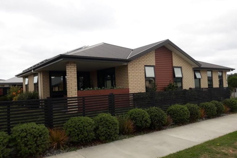 Photo of property in 28 Storer Street, Kaiapoi, 7630