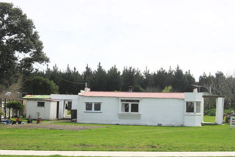 Photo of property in 7 Atkinson Street, Waitara, 4320