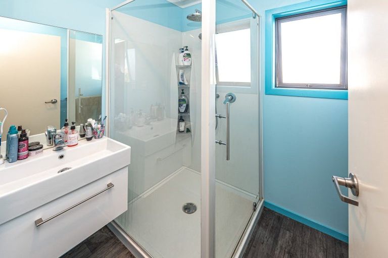 Photo of property in 12 Beaumaris Avenue, Castlecliff, Whanganui, 4501