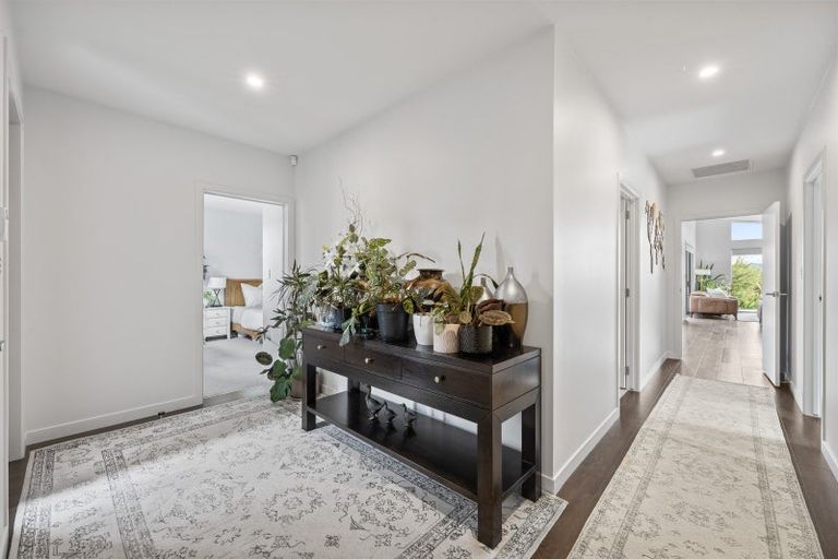 Photo of property in 2 Odlin Lane, Red Beach, 0932