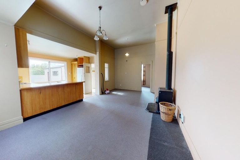 Photo of property in 36 Tawa Street, Gonville, Whanganui, 4501