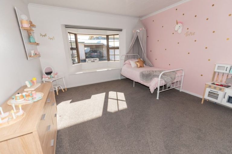 Photo of property in 42 Kenmare Street, Alexandra, 9320