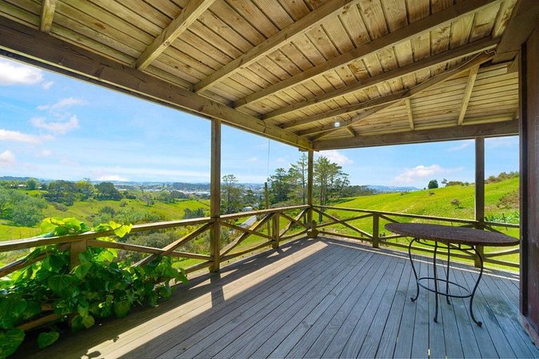 Photo of property in 182a Spur Road, Stillwater, Silverdale, 0993