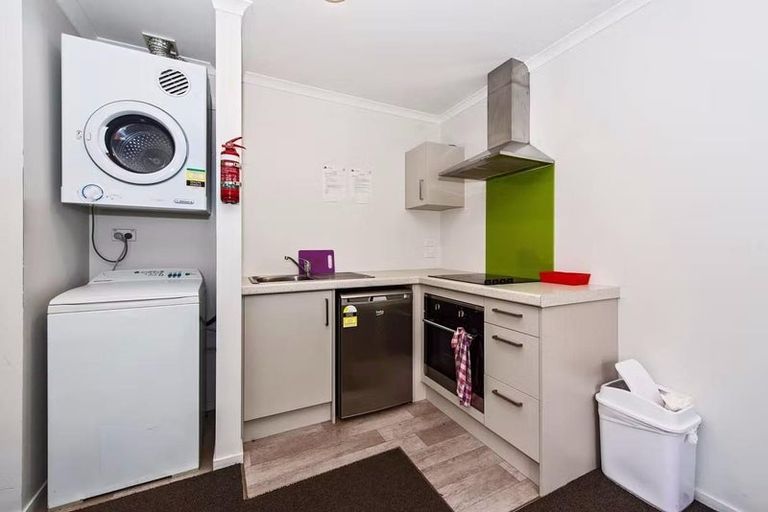 Photo of property in 2/167 Knighton Road, Hillcrest, Hamilton, 3216