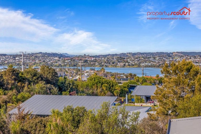 Photo of property in 76 Maire Road, Orewa, 0931